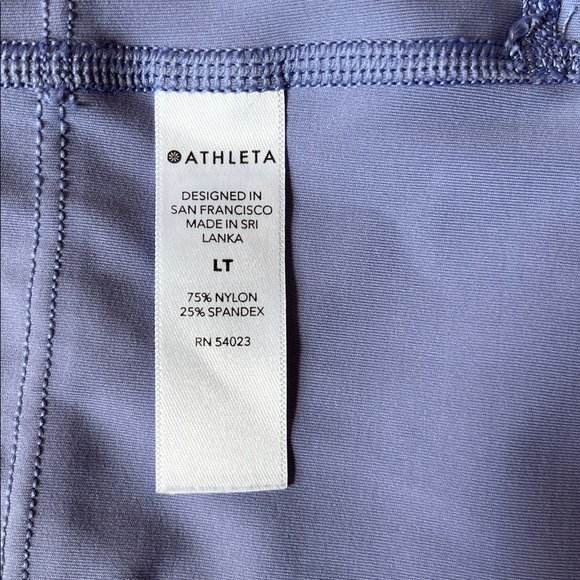 Athleta Ultimate Stash- Pocket Capri Lavender Leggings - Picture 7 of 8